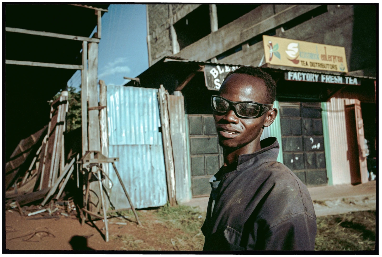 Dennis, soudeur de profession, ne se rappelle pas de son dernier jour de congé