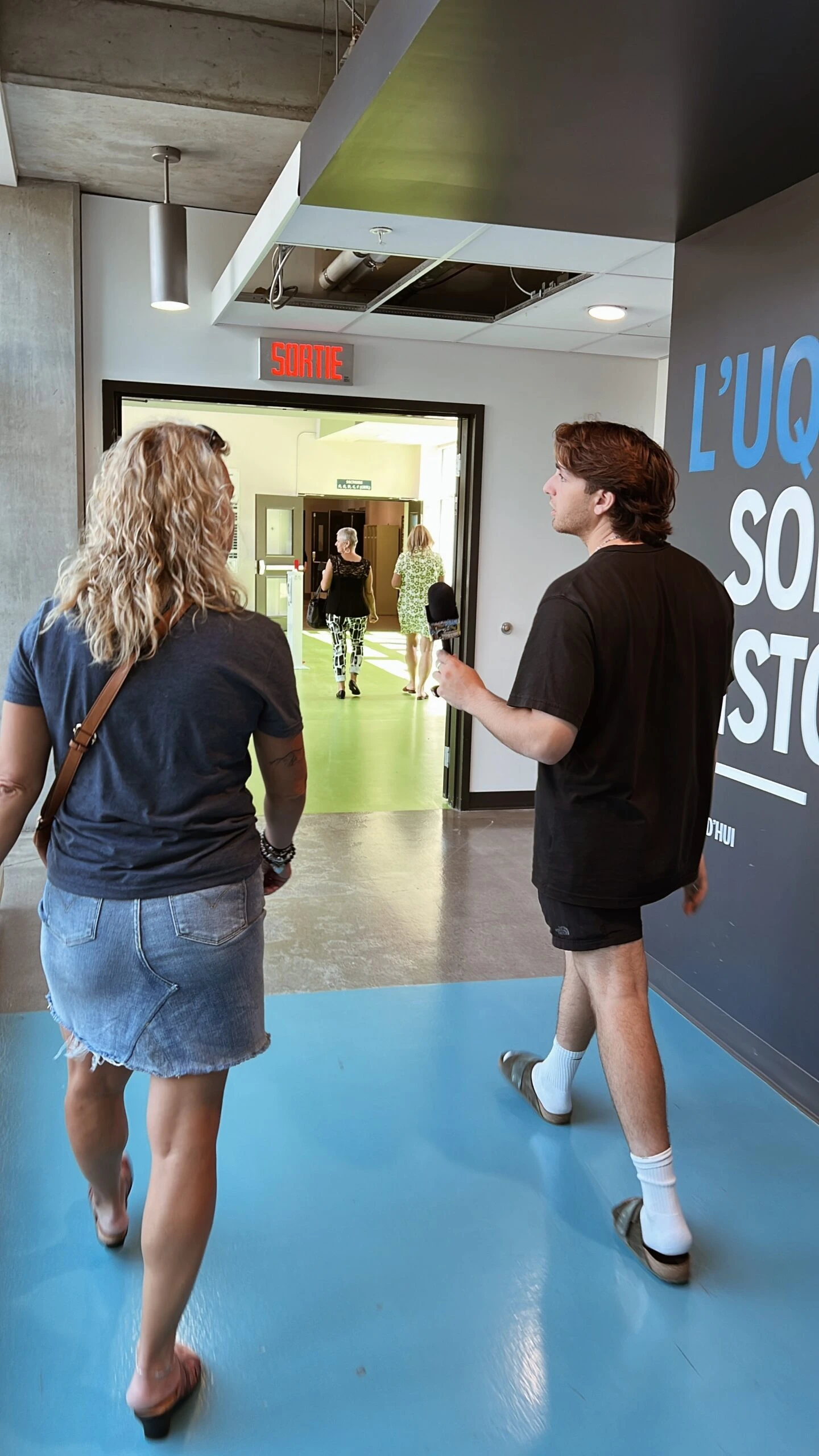 Petit cliché de la visite guidée VIP du campus . À voir bientôt en vidéo!