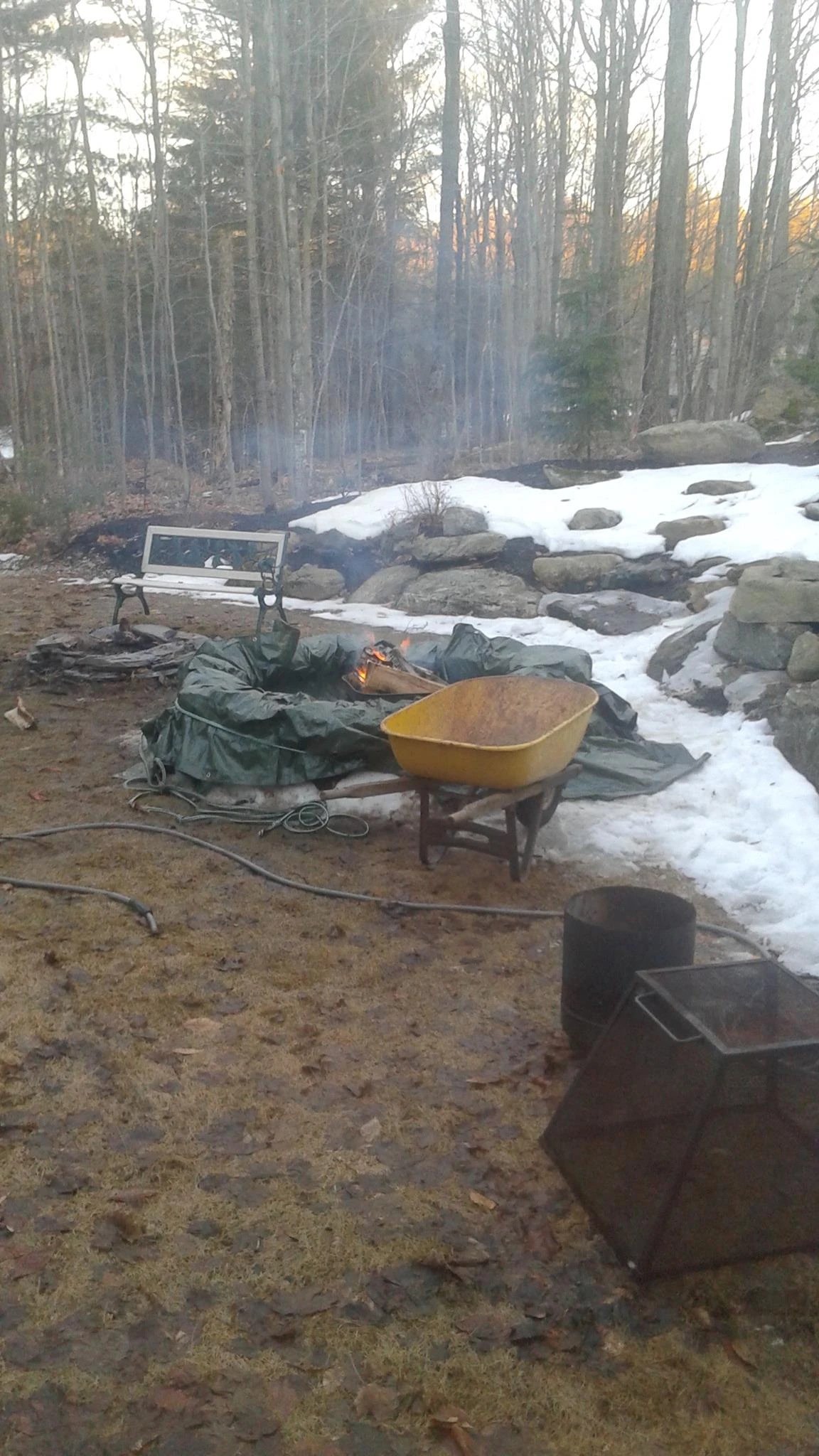 Un feu au milieu du spa. Si j’avais su que cette photo se serait retrouvée dans un article 5 ans plus tard, j’en aurais pris une meilleure.