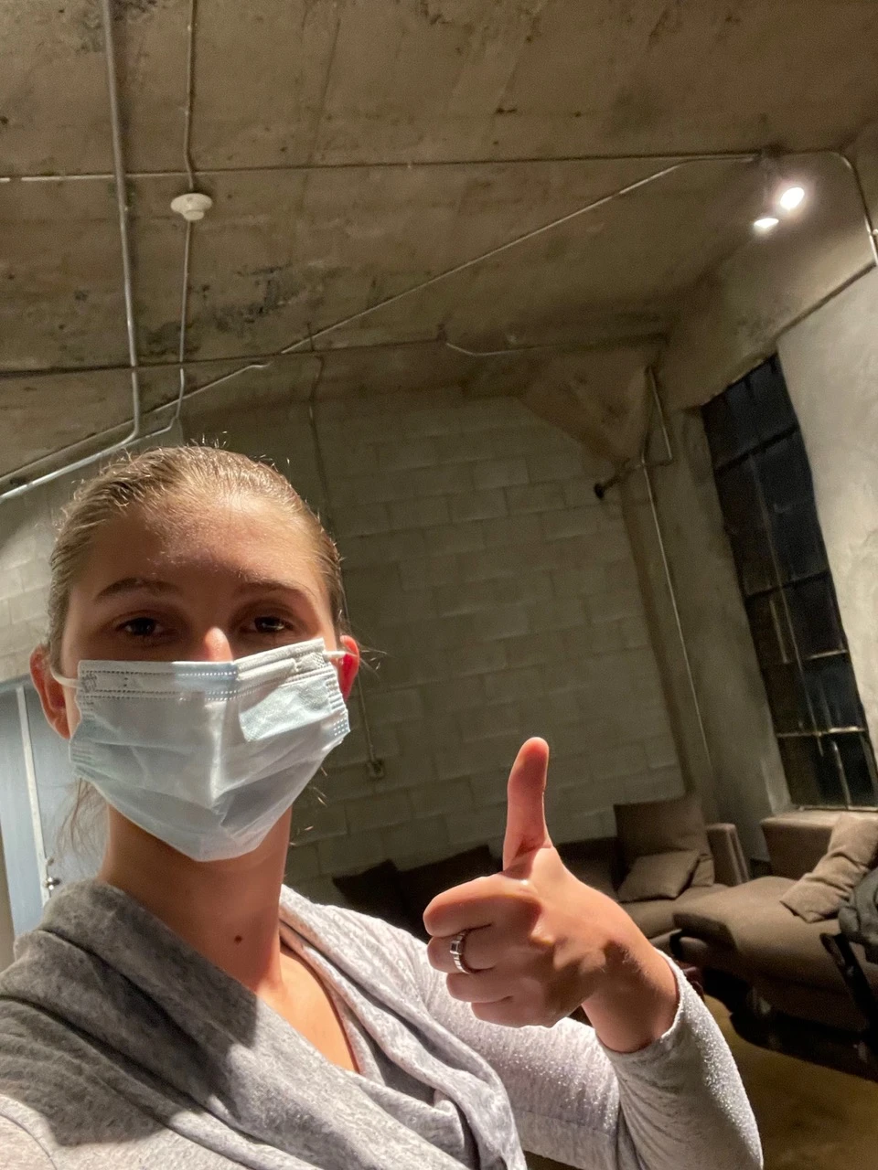 Me voici dans l’antichambre de la mort quelques minutes avant ma qualif Gestion de crise. J’ai le sourire aux lèvres et de la Monster dans les veines.