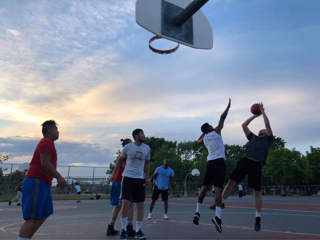 Grosse partie en cours au parc Jarry