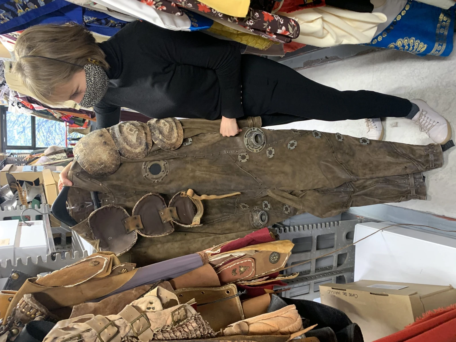 La directrice générale Marie Houde avec l’un de ses costumes favoris