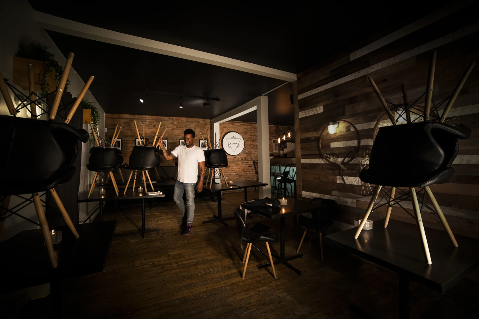 Quand la lumière s’est éteinte, l’équipe du Pigor mijotait l’ouverture d’un second restaurant, à la carte encore plus ambitieuse.