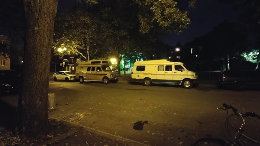 Je ne m’y connais pas trop en amour récréatif, mais je crois que mon truck s’est tapé un sugar daddy ce soir-là.