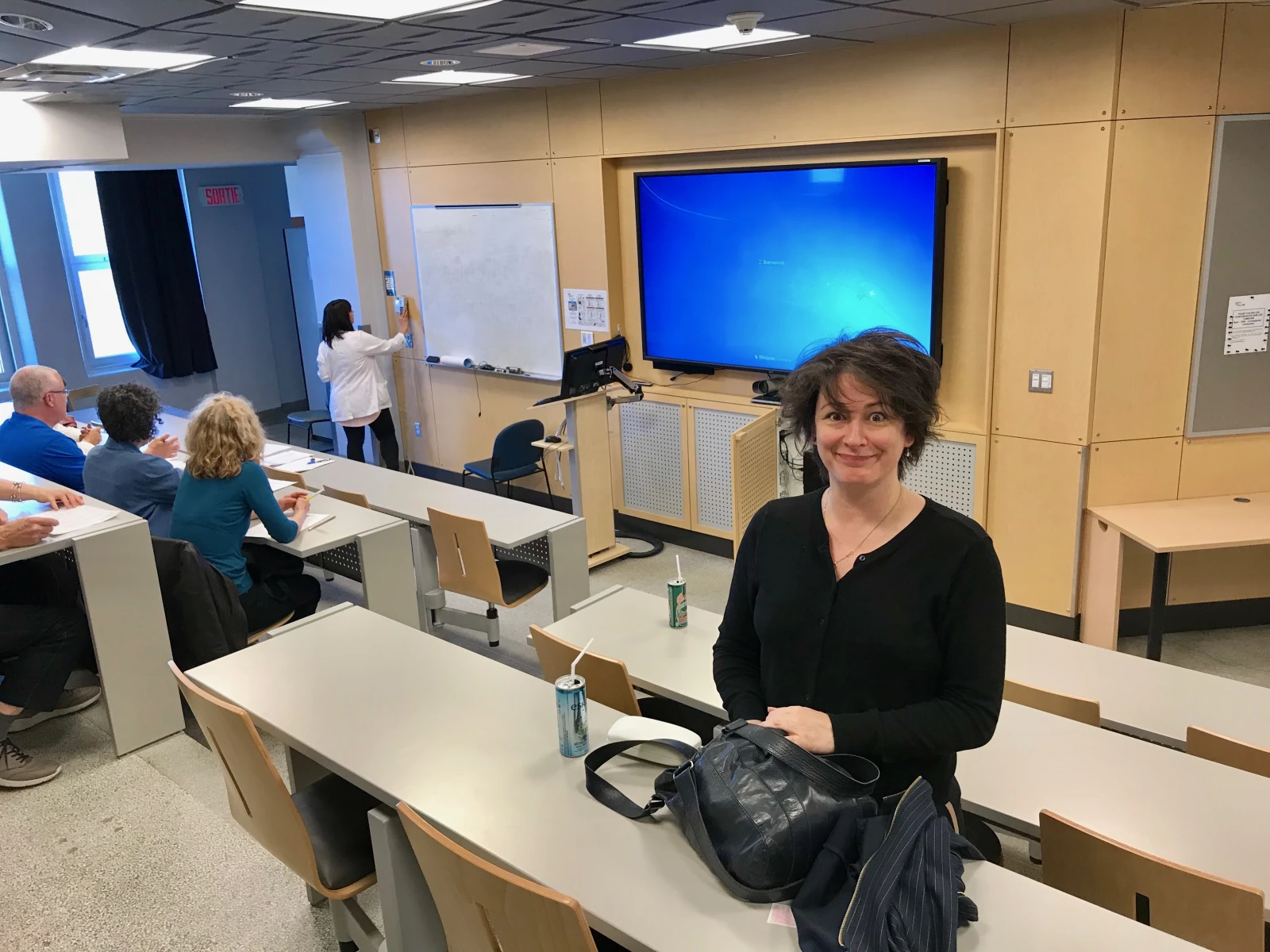 Mon cours de chimio 101. Mr. Latreille me fait beaucoup rire!