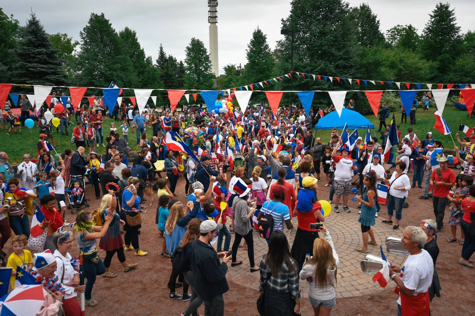 Départ du Grand Tintamarre du Centre Culturel Aberdeen./Crédit photo : Max-Antoine Guérin
