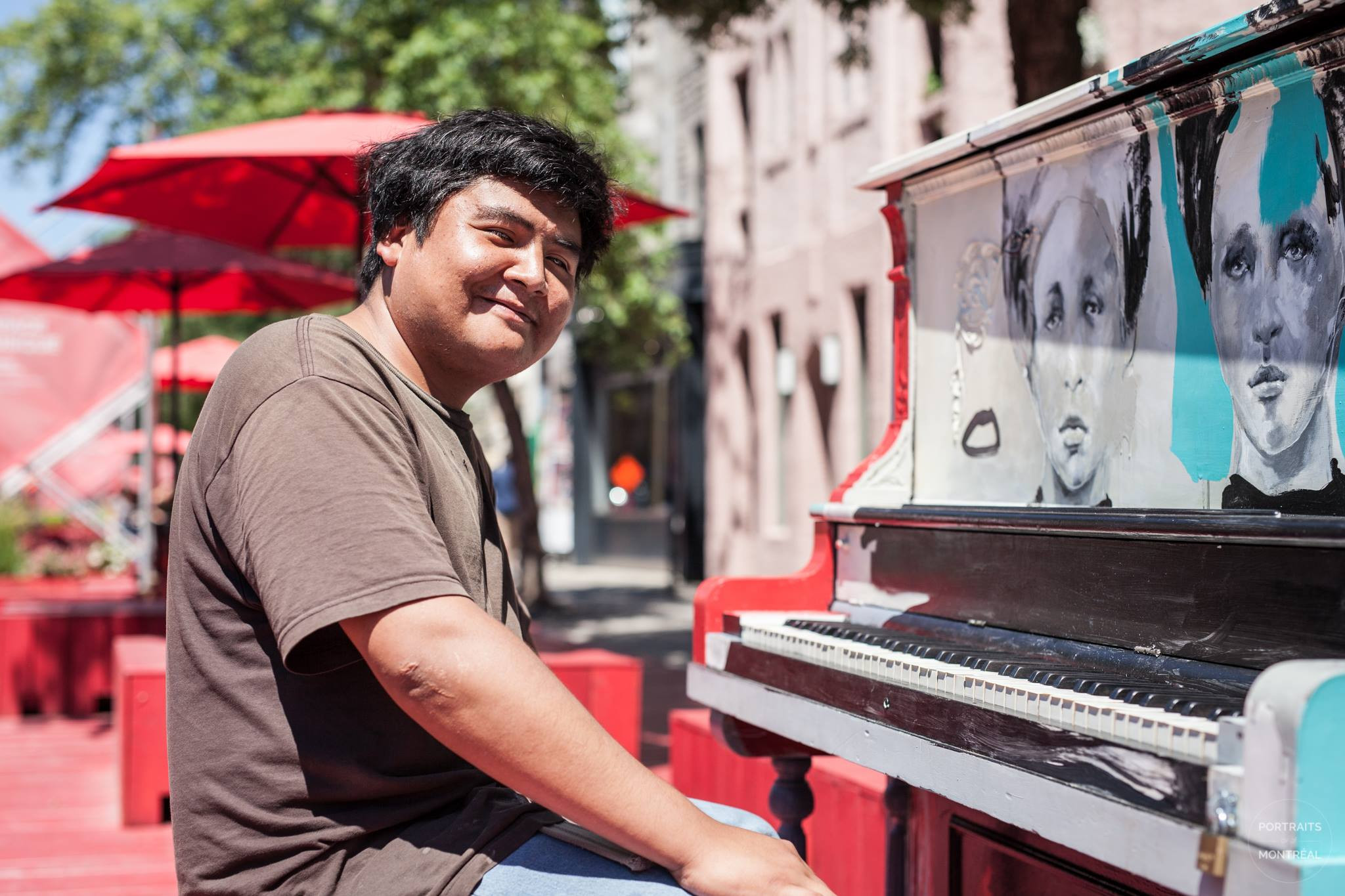 Je suis un gars de la rue qui compose au piano | URBANIA