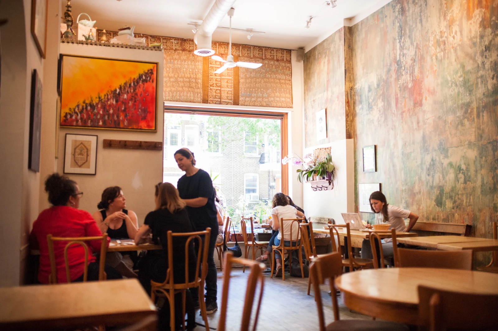 Une partie de la salle à manger du Byblos.