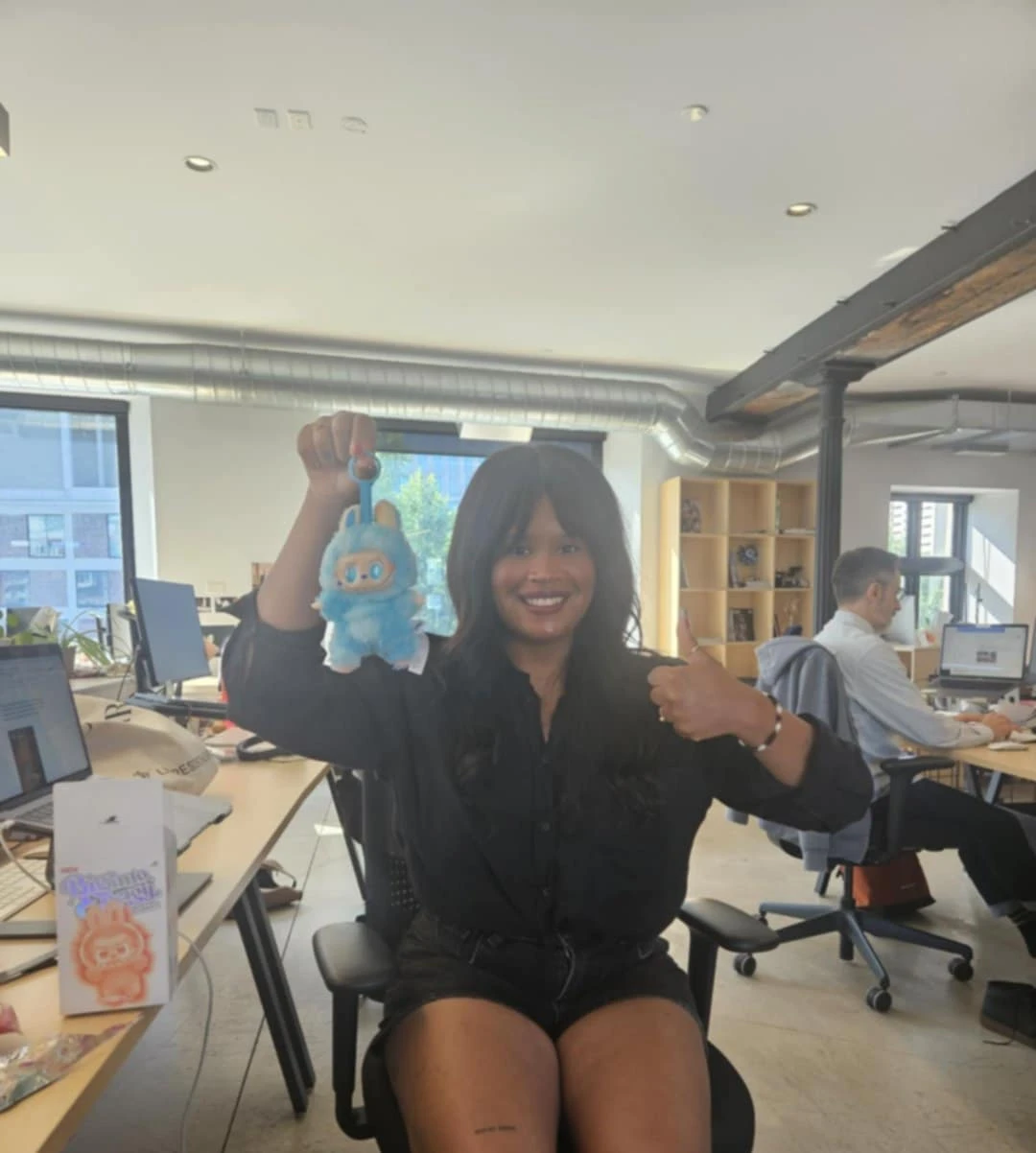 Nouvelle photo Tinder. Les gars ont leurs poissons, et moi, j’ai mon Lafufu.