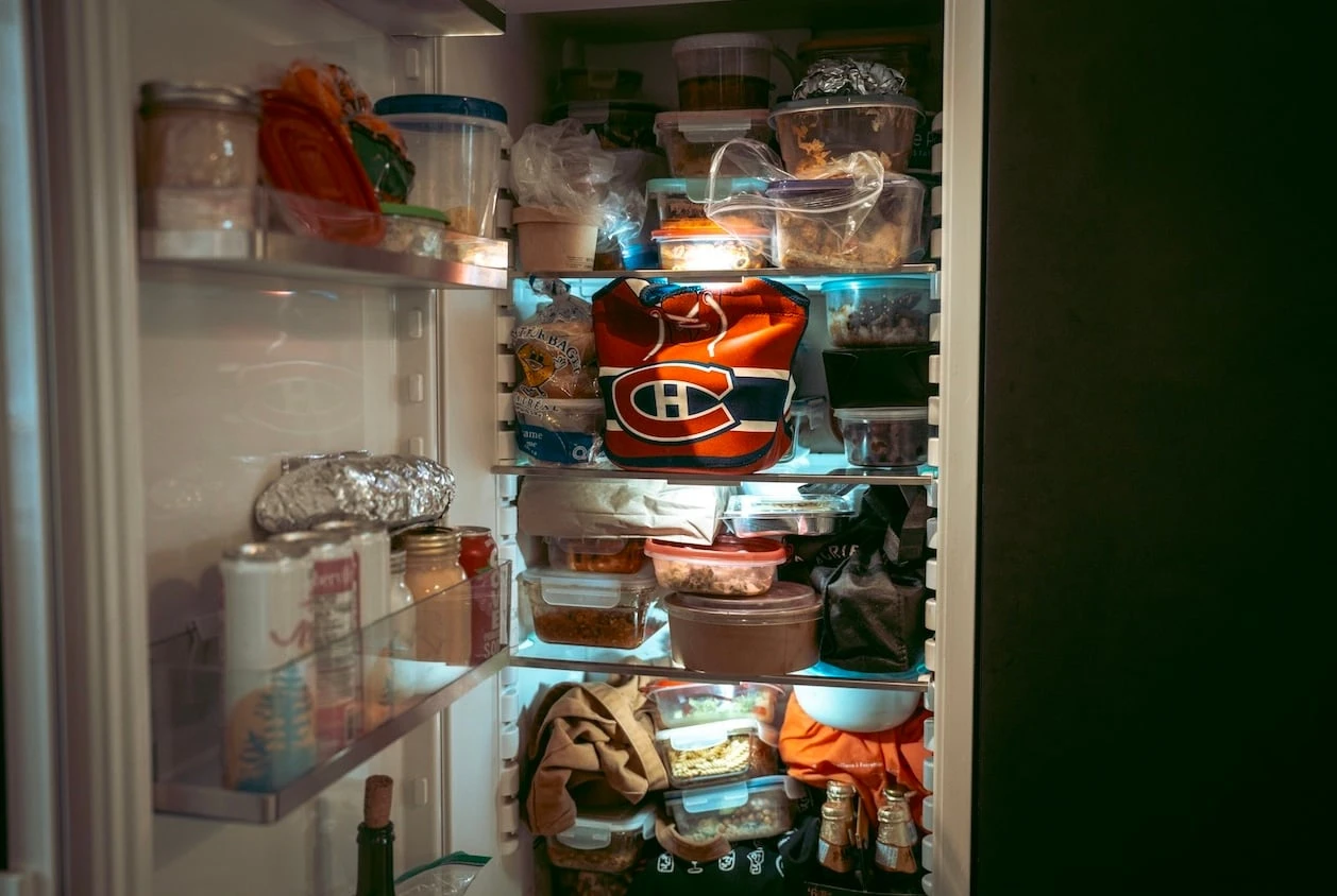 Même le frigo du boulot déborde de passion